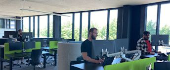 https://images.ctfassets.net/atupprxuq58o/4zYxKhVOTtxoM8E6jktlFr/6ffd1573fc40bd033bca10e2135d5d94/Header_Shared-Desks_1920x800.jpg https://images.ctfassets.net/atupprxuq58o/4zYxKhVOTtxoM8E6jktlFr/6ffd1573fc40bd033bca10e2135d5d94/Header_Shared-Desks_1920x800.jpg